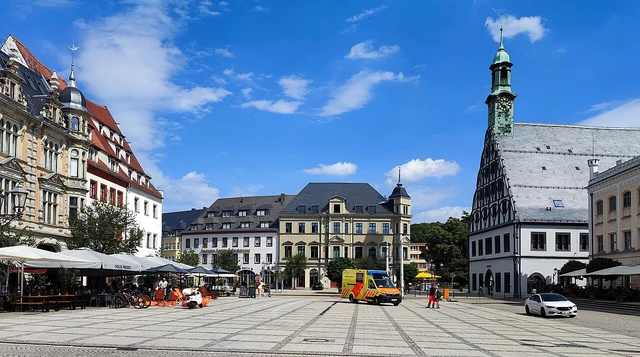 Hauptmarkt mit Gewandhaus in Zwickau